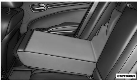 Chrysler 300 (2012) - CARACTÉRISTIQUES DE VOTRE VÉHICULE - 1