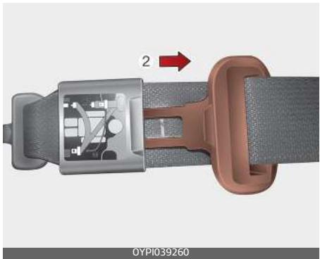 KIA Carnival (2021) - Pour boucler la ceinture centrale arrière - 2