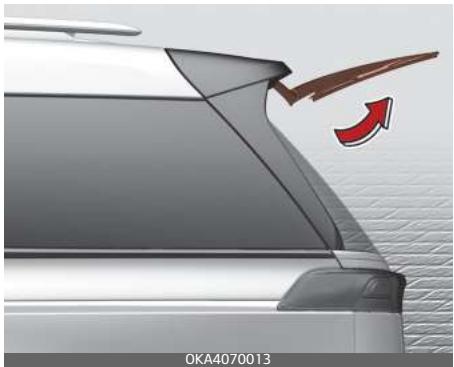 KIA Carnival (2021) - Remplacement des balais d'essuie- glace arrière - 2