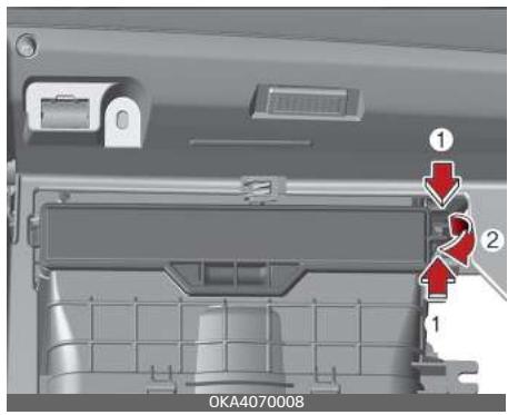 KIA Carnival (2021) - Inspection du filtre - 3