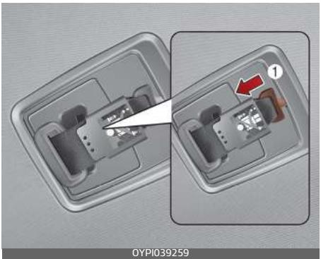 KIA Carnival (2021) - Pour boucler la ceinture centrale arrière - 1