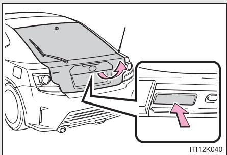 Scion tC 2 (2014) - Hayon - 1