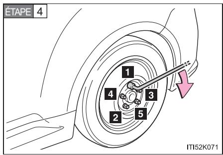 Scion tC 2 (2014) - Installation du pau de secours - 4