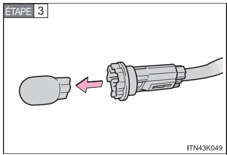 Scion tC 2 (2014) - Éclairage de la plaque d'immatriculation - 3