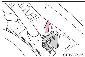TOYOTA Auris 2 (2015-2018) - Porte-gobelets - 2