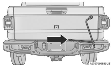 JEEP Gladiator (2021) - RETRAIT DE LA ROUE DE SECOURS - 3