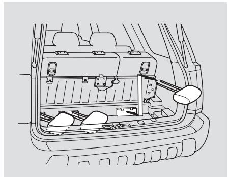 Honda Pilot (2002-2006) - Comment rabattre le siège de la troisième rangée - 1