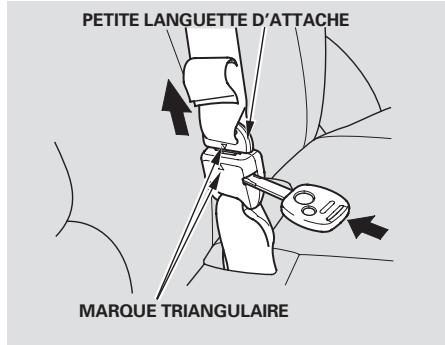 Honda Pilot (2002-2006) - Comment rabattre le siège de la troisième rangée - 3