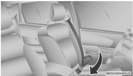 DODGE Journey (2020) - Mode d'emploi des ceintures à trois points d'ancrage - 2