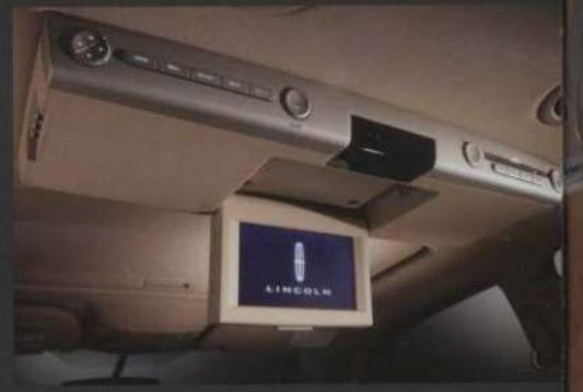 Lincoln Navigator (2007-2014) - STATE-OF-THE-ART ENTERTAINMENT - 4