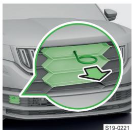 SKODA Kodiaq (2017-2021) - Déposer la grille - 1