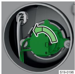 SKODA Kodiaq (2017-2021) - Remplacement de l'ampoule des faux de route - 1
