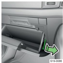 SKODA Kodiaq (2017-2021) - Accès aux fusibles - conduite à droite - 1