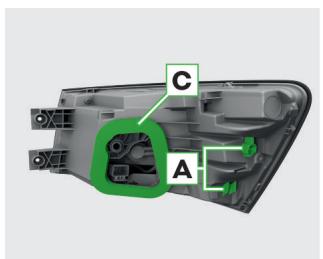 SKODA Kodiaq (2017-2021) - Insérer et fixer la lampe - 1
