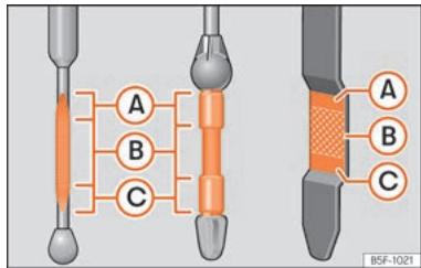 SEAT Ateca Phase 2 (2020) - Vérification et appoint du niveau d'huile moteur - 1