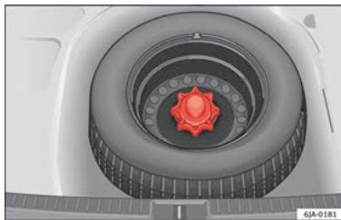 SEAT Toledo 4 (2015-2019) - Emplacement de la roue de secours\* - 1