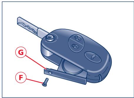 Maserati Granturismo M145 Phase 1 (2007-2017) - Remplacement des batteries de la commande à distance - 2