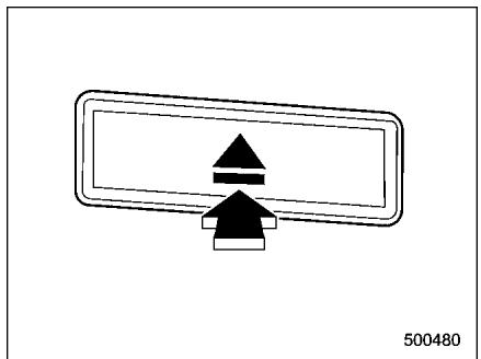 SUBARU Outback (2011) - Éjection de tous les disques du lecteur (mode d'éjection intégrale) - 1