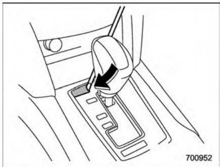 SUBARU Outback (2011) - Déverrouillage du levier sélecteur à l'aide du bouton de déverrouillage du levier sélecteur - 1
