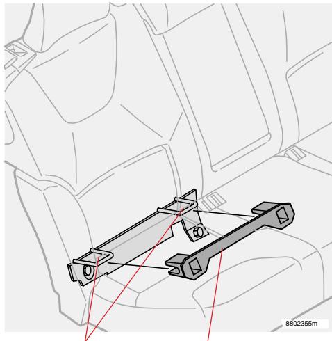 VOLVO V70 - V70R - XC70 (2004-2007) - Système Isofix de fixation de sièges pour enfants (option), Accessoires - 1