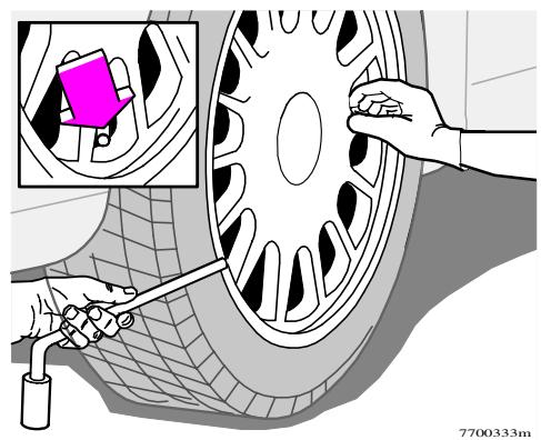 VOLVO V70 - V70R - XC70 (2004-2007) - La roue de secours galette "Temporary Spare" - 2