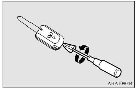 MITSUBISHI Mirage G4 (2016-2019) - AVERTISSEMENT - 1