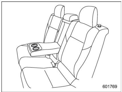 SUBARU WRX - WRX STI (2018) - - Porte-gobelet des passagers arrêté - 1