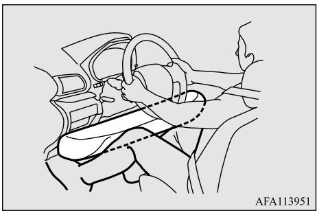 MITSUBISHI Eclipse Cross (2017-2021) - Coussin de sécurité gonflable pour genoux côté conducteur - 1