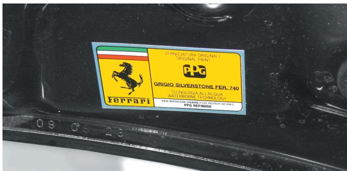 FERRARI California (2009-2014) - Plaquettes d'identification et homologation - 4