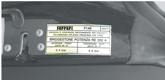 FERRARI California (2009-2014) - Q Plaquette type et pressions pneus - 1