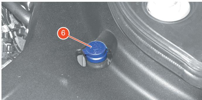 FERRARI California (2009-2014) - Liquide lave / essuie-glaces - 1