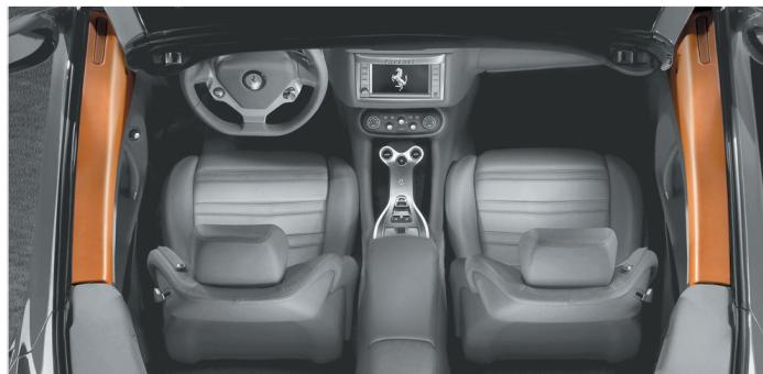 FERRARI California (2009-2014) - Attention - 2