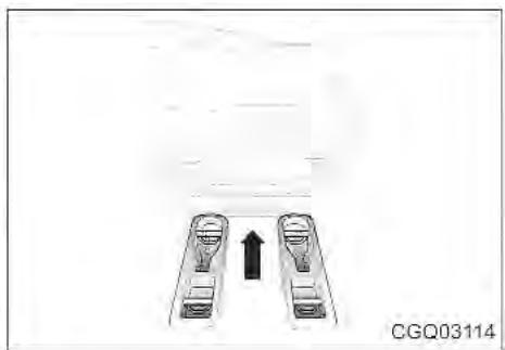 KIA Sedona KV2 (2002-2005) - Enlevement des sieges arriere (2e et 3e rangees) - 3