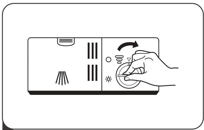 AMICA ADP1002S - Remplissage du réservoir du liquide de rinçage - 5