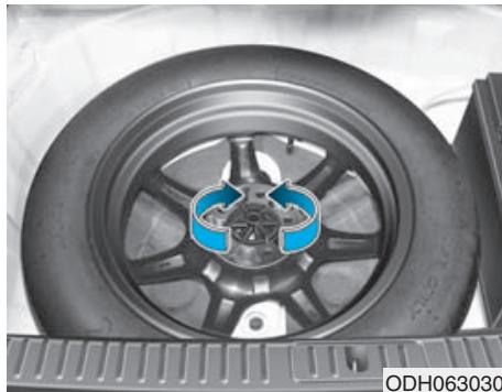 HYUNDAI Genesis DH  (2013-2016) - Cric et outil - 2