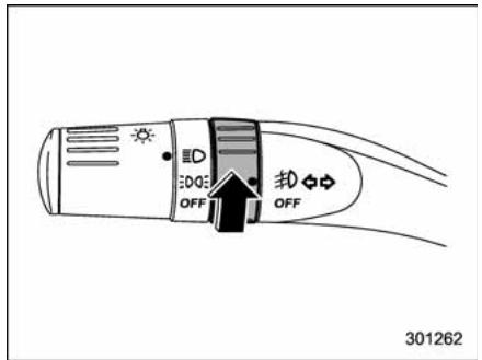 SUBARU WRX (2011) - Commande des phares antibrouillard avant (selon modèles) - 1