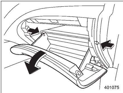 SUBARU WRX (2011) - ■ Remplacement d'un filtré à air - 2