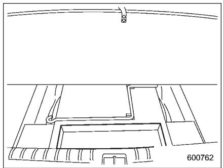 SUBARU WRX (2011) - Espace de rangement sous plancher (selon modèles) - 1