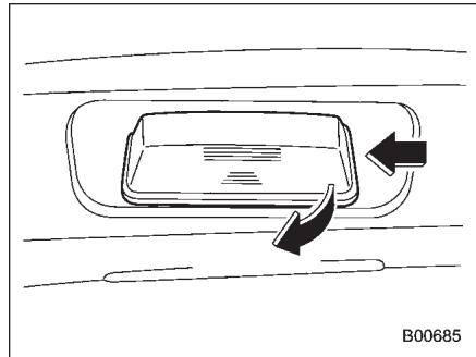 SUBARU WRX (2011) - Éclairage de plaque d'immatriculation - 1