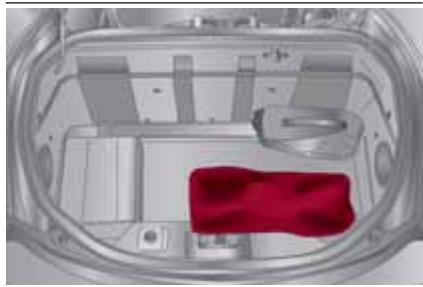 ALFA ROMEO 4C (2013-2020) - Procedure au remplacement d'une roue en agissant comme suit : - 1