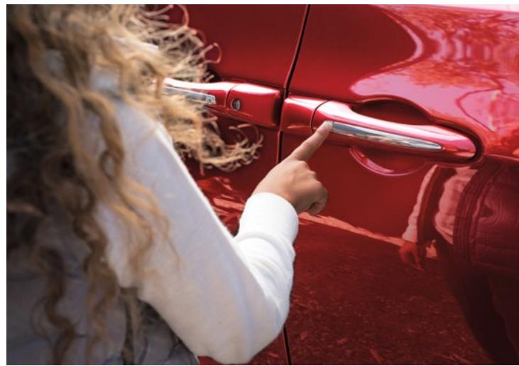 Chrysler Pacifica 2 (2017) - HAYON ET PORTES COULISSANTÉS À COMMANDÉ ELECTRIQUE MAINS LIBRES, EXCLUSIFS DANS LE SEGMENT1 - 1