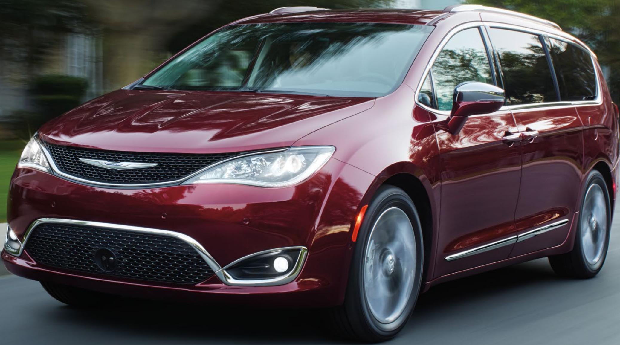 Chrysler Pacifica 2 (2017) - MEILLEURE DE SA CATÉGORIE1 EN MATIÈRE DE PUISSANCE/ÉCONOMIE DE CARBURANT/REMORQUAGE - 1