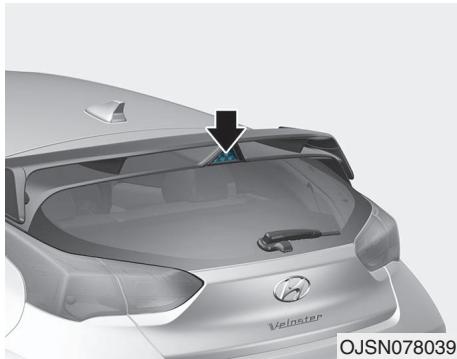 HYUNDAI Veloster (2018-2022) - Remplacement de l'ampoule du feu d'arrêt surélevé - 1
