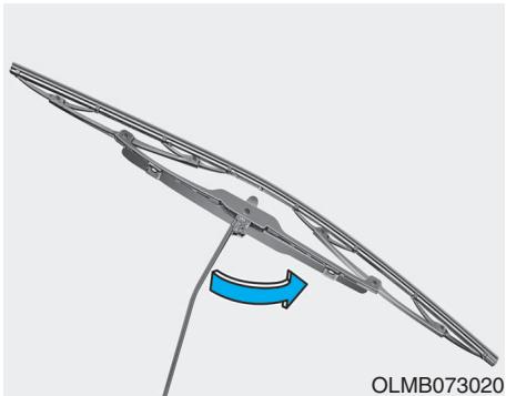 HYUNDAI Veloster (2018-2022) - Remplacement des lames d'essuie-glaces avant - 1