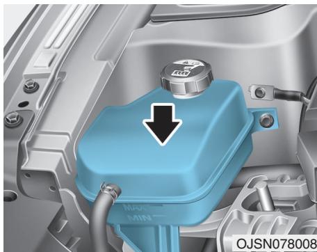 HYUNDAI Veloster (2018-2022) - Vérifier le niveau du liquide de refroidissement - 1