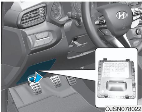 HYUNDAI Veloster (2018-2022) - Description du panneau de fusibles/relais - 1