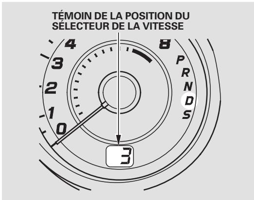Acura RL (2011) - Utilisation des sélecteurs de vitesse à palette à la position D (mode d'embrayage D à palette) - 2