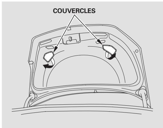 Acura RL (2011) - Remplacement de l'ampoule d'un feu de virage arrière - 4