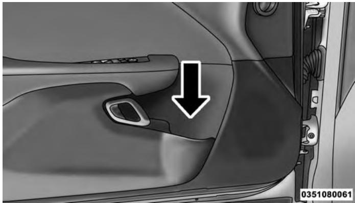 DODGE Challenger Phase 2 (2015-2023) - Porte-gobelets avant - 2