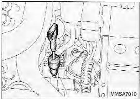KIA Magentis MS (2000-2005) - BOITE DE VITESSES AUTOMATIQUE CONTROLE DU Niveau DE LIQUIDE - 1